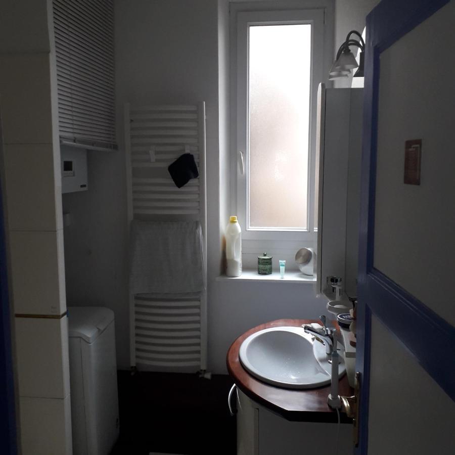 Chambre meublée au cœur de ville Le Creusot Exterior foto